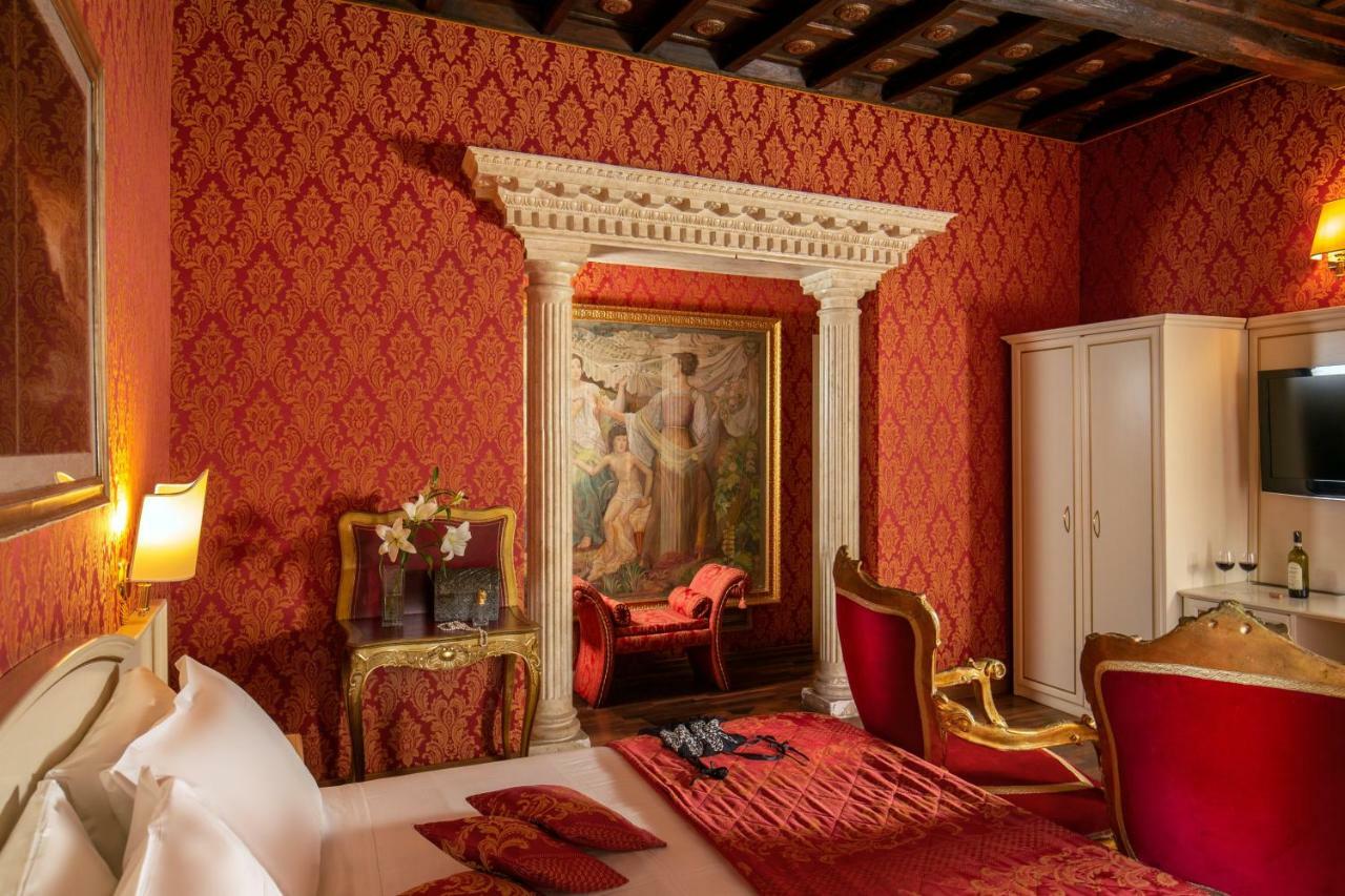 Residenza Canova Tadolini Luxury Rooms&suites Pensión
